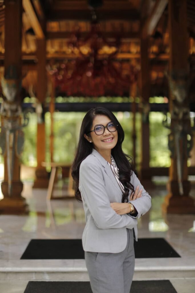 Dr. Ayu Cornellia 1